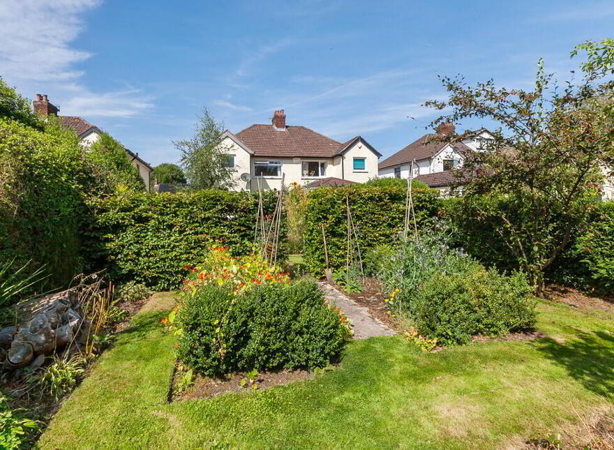 33 Kingsway Park, Belfast, BT5 7EW