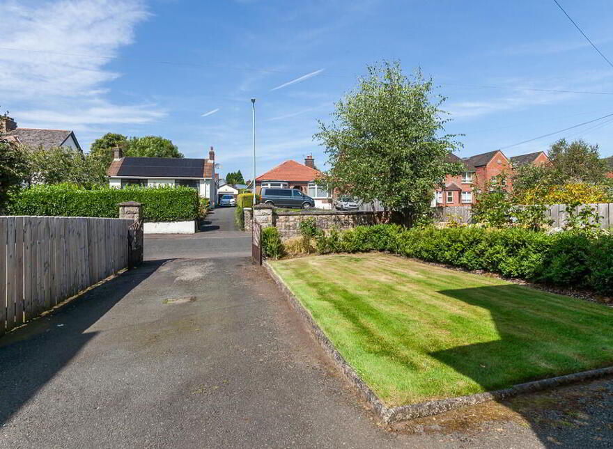 33 Kingsway Park, Belfast, BT5 7EW