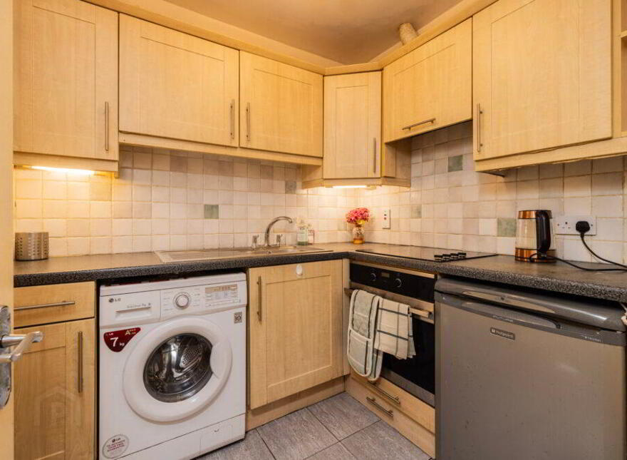 Apt 17, Heath Square, McKee Avenue, Finglas, Dublin, D11KN32