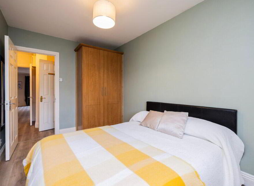 Apt 17, Heath Square, McKee Avenue, Finglas, Dublin, D11KN32