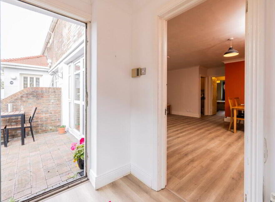 Apt 17, Heath Square, McKee Avenue, Finglas, Dublin, D11KN32