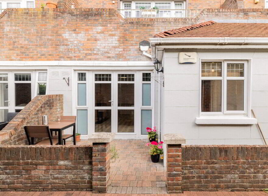 Apt 17, Heath Square, McKee Avenue, Finglas, Dublin, D11KN32
