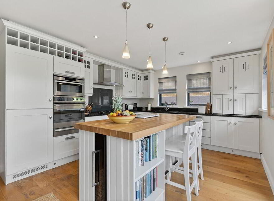 5 Manse Park, Carryduff, Belfast, BT8 8RX