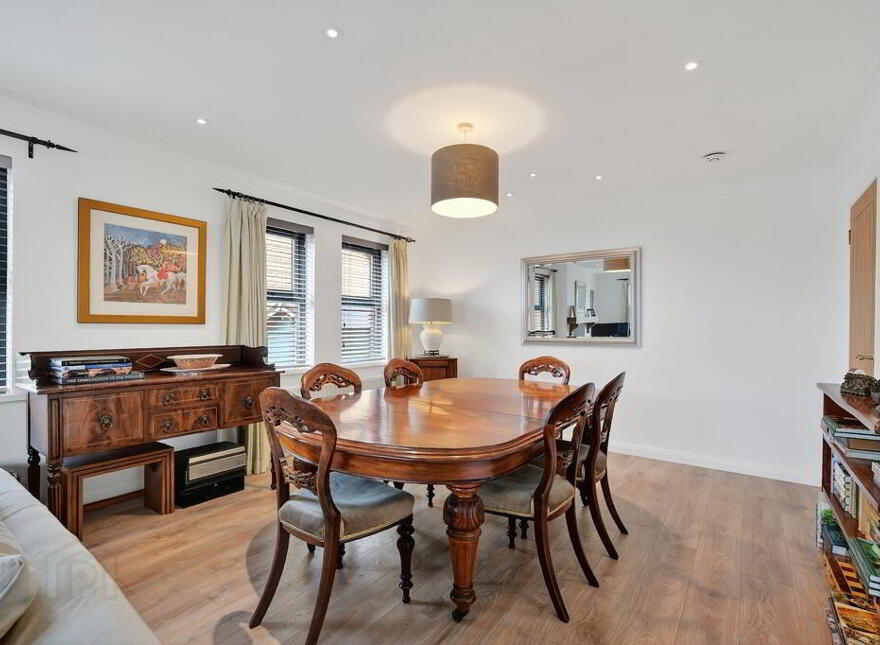 5 Manse Park, Carryduff, Belfast, BT8 8RX