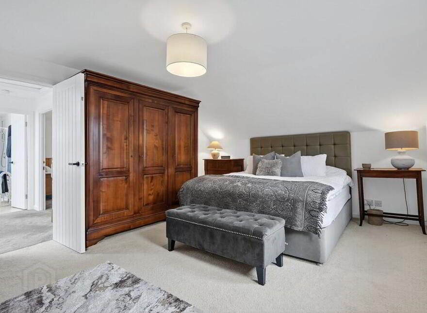 5 Manse Park, Carryduff, Belfast, BT8 8RX