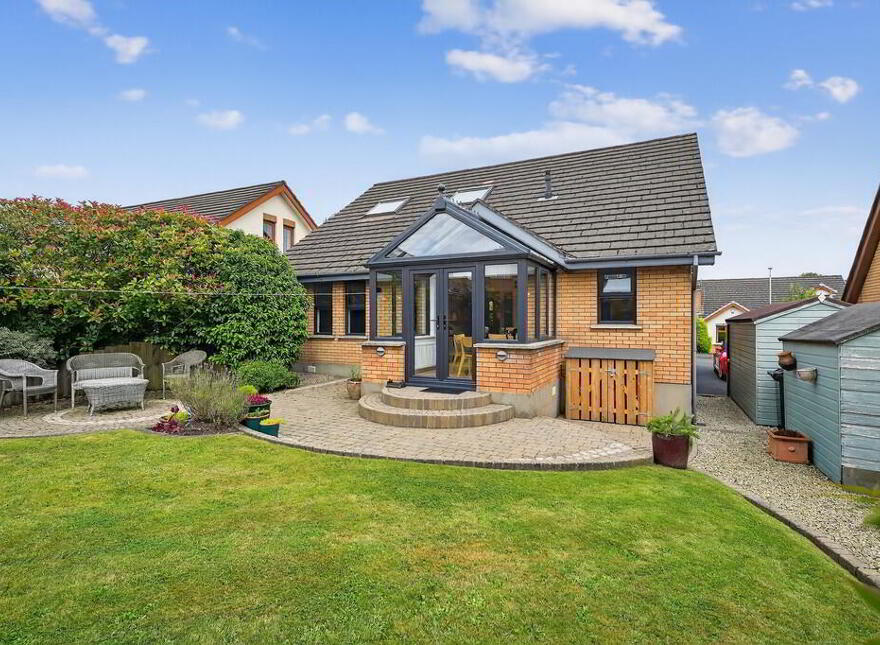 5 Manse Park, Carryduff, Belfast, BT8 8RX