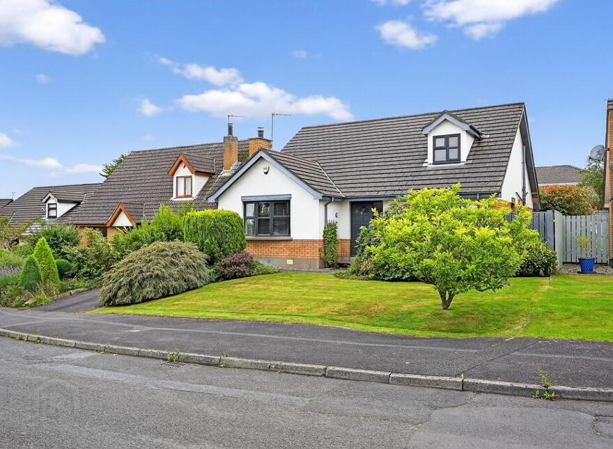 5 Manse Park, Carryduff, Belfast, BT8 8RX