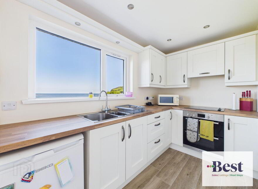 11 Channel Vista, Glenarm, Ballymena, BT44 0AG