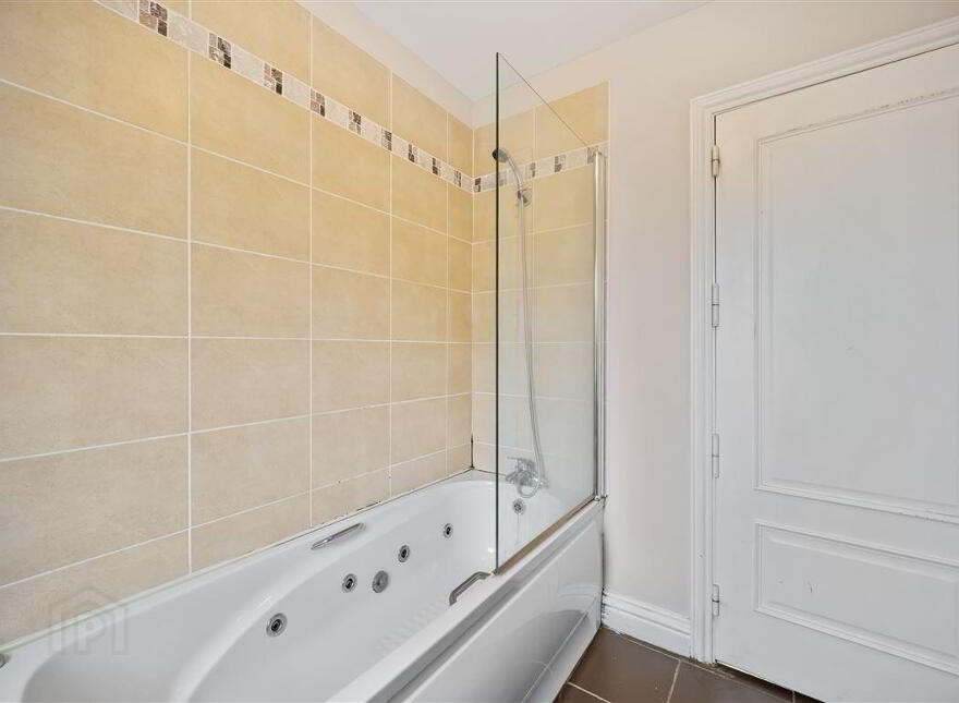 14 Waterside, Castle Heights, Kilmoney, Carrigaline