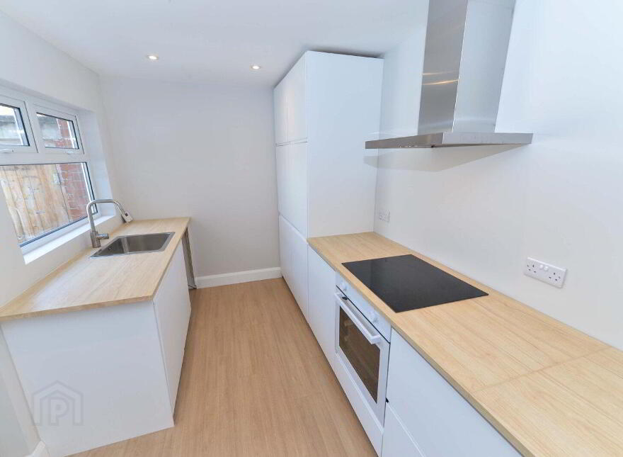 34 Aigburth Park, Belfast, BT4 1PQ