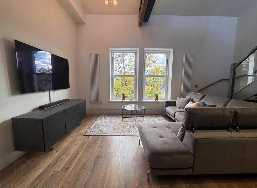 Apt 5, 13 Wellington Park, Malone Road, Belfast, BT9 6DJ
