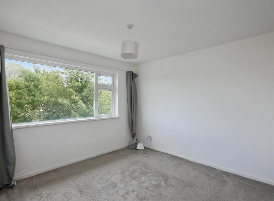 21 Burnside Park, Saintfield Road, Belfast, BT8 6HU