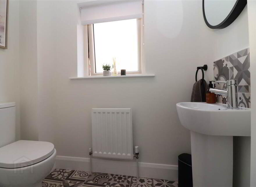 15 Woodbrook Grove, Ballinderry Road, Lisburn, BT28 0AA