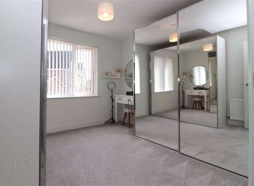 15 Woodbrook Grove, Ballinderry Road, Lisburn, BT28 0AA