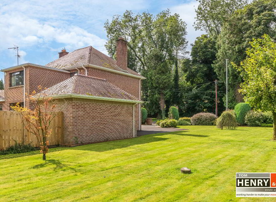 Molesworth House, 30 Molesworth Road, Cookstown, BT80 8NR