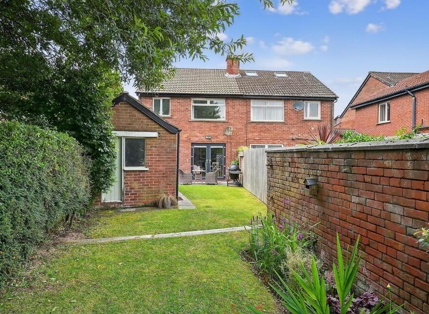 96 Sharman Road, Belfast, BT9 5HE