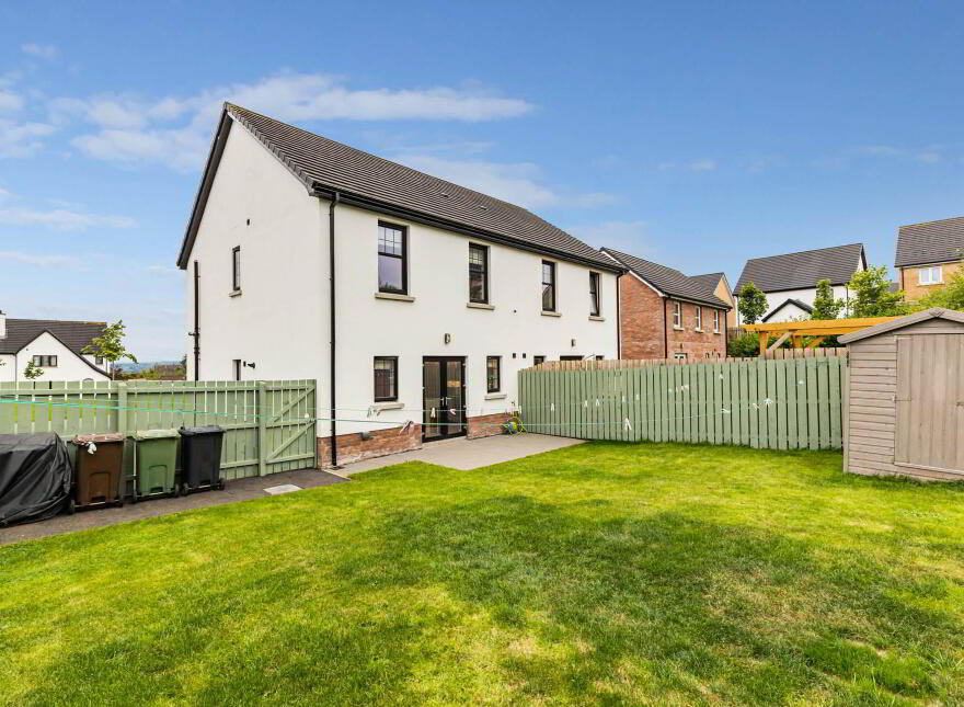 16 Sir Richard Wallace Crescent, Lisburn, BT28 3HZ