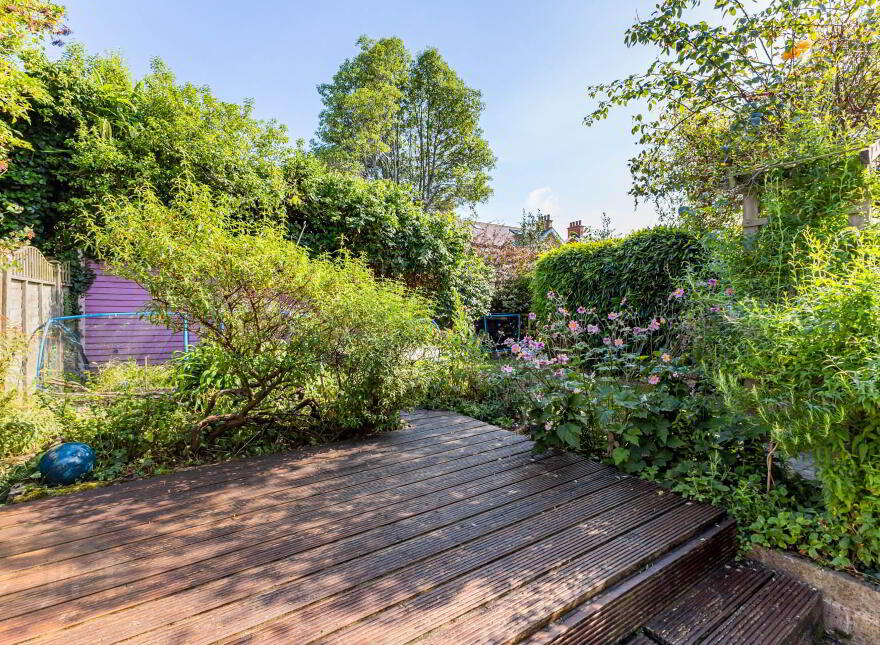 54 Ladas Drive, Belfast, BT6 9FT