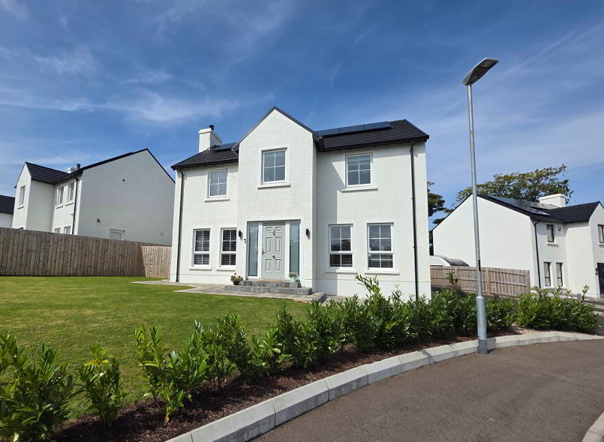 28 The Paddocks, Ballycastle, BT54 6FG photo