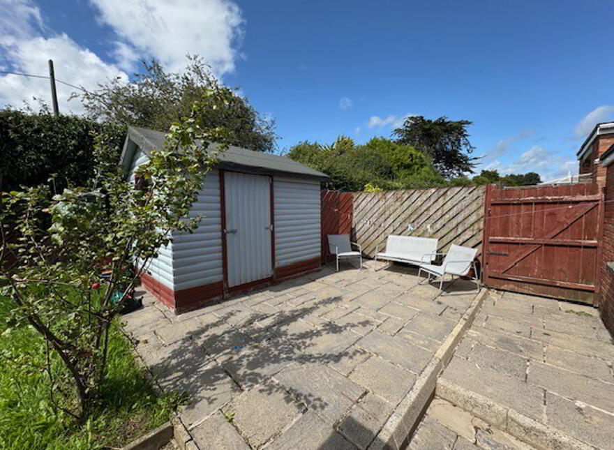 38 Craigowen Road, Carrickfergus, BT38 7NE
