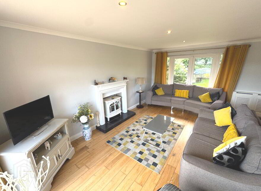 38 Craigowen Road, Carrickfergus, BT38 7NE
