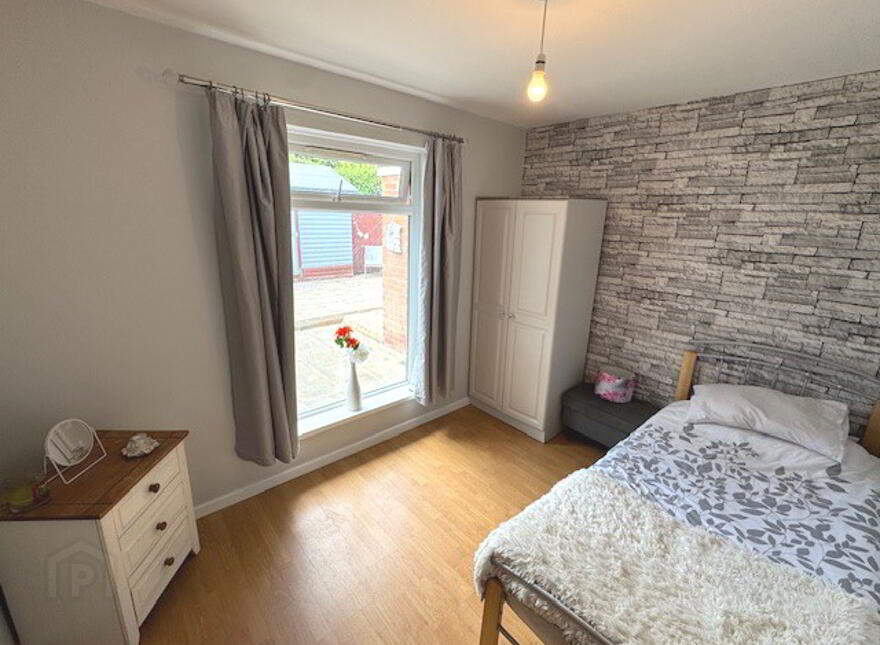 38 Craigowen Road, Carrickfergus, BT38 7NE