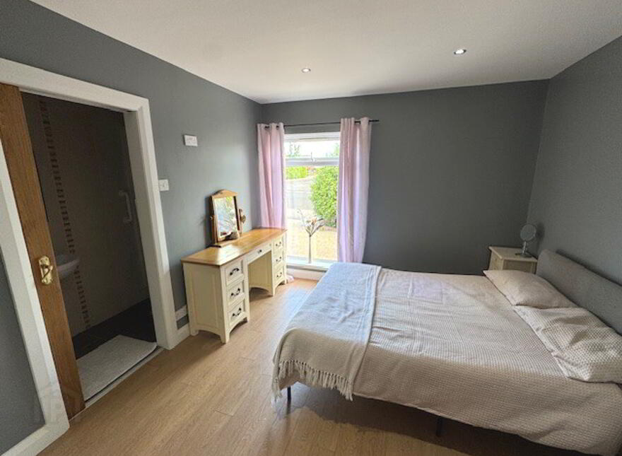38 Craigowen Road, Carrickfergus, BT38 7NE