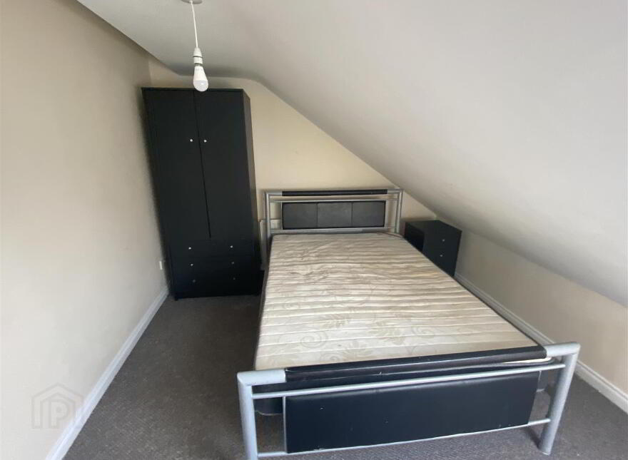 36 Fitzwilliam Square, Belfast, BT7 1JH