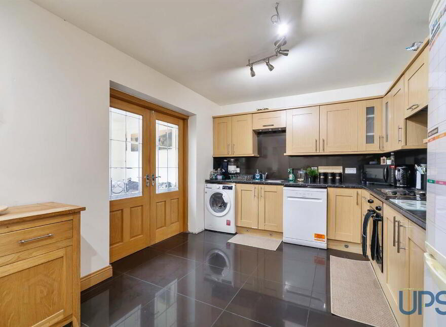 42c Cloona Park, Dunmurry, Belfast, BT17 0HQ