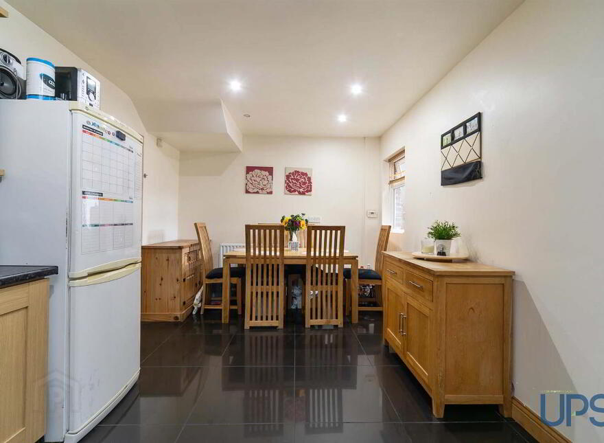 42c Cloona Park, Dunmurry, Belfast, BT17 0HQ
