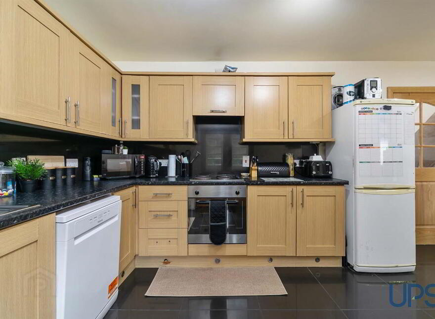 42c Cloona Park, Dunmurry, Belfast, BT17 0HQ