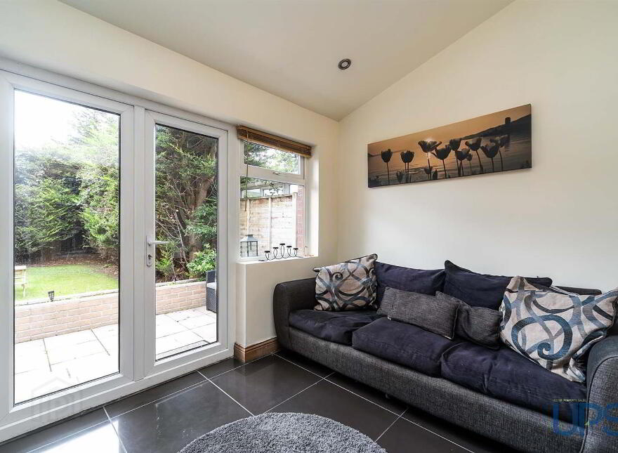 42c Cloona Park, Dunmurry, Belfast, BT17 0HQ