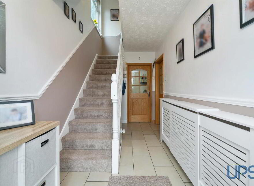 42c Cloona Park, Dunmurry, Belfast, BT17 0HQ