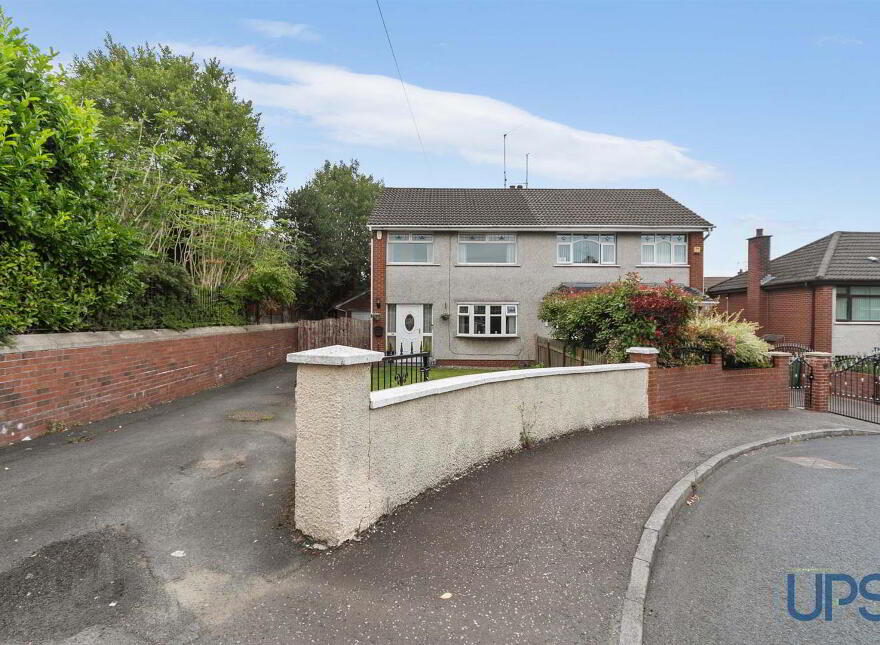 42c Cloona Park, Dunmurry, Belfast, BT17 0HQ