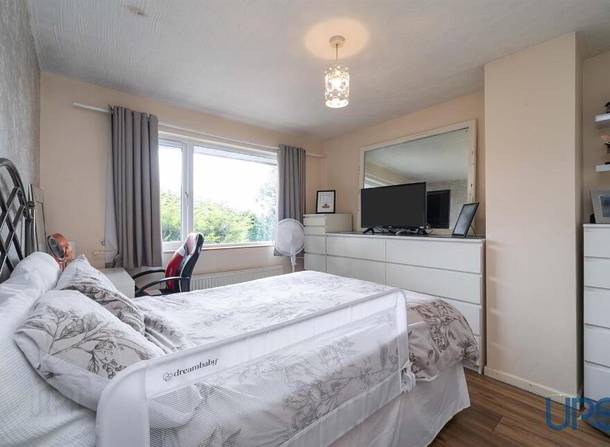 42c Cloona Park, Dunmurry, Belfast, BT17 0HQ