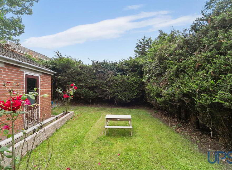 42c Cloona Park, Dunmurry, Belfast, BT17 0HQ