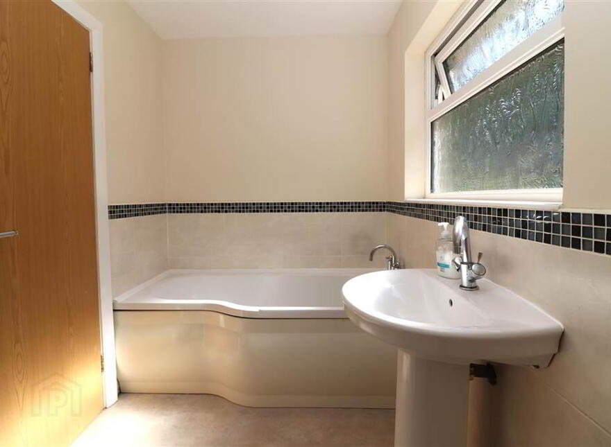 1 Colin View, Queensway, Derriaghy, Belfast, BT17 9JD