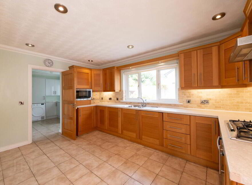 10 Farm Lodge Road, Greenisland, Carrickfergus, BT38 8XH
