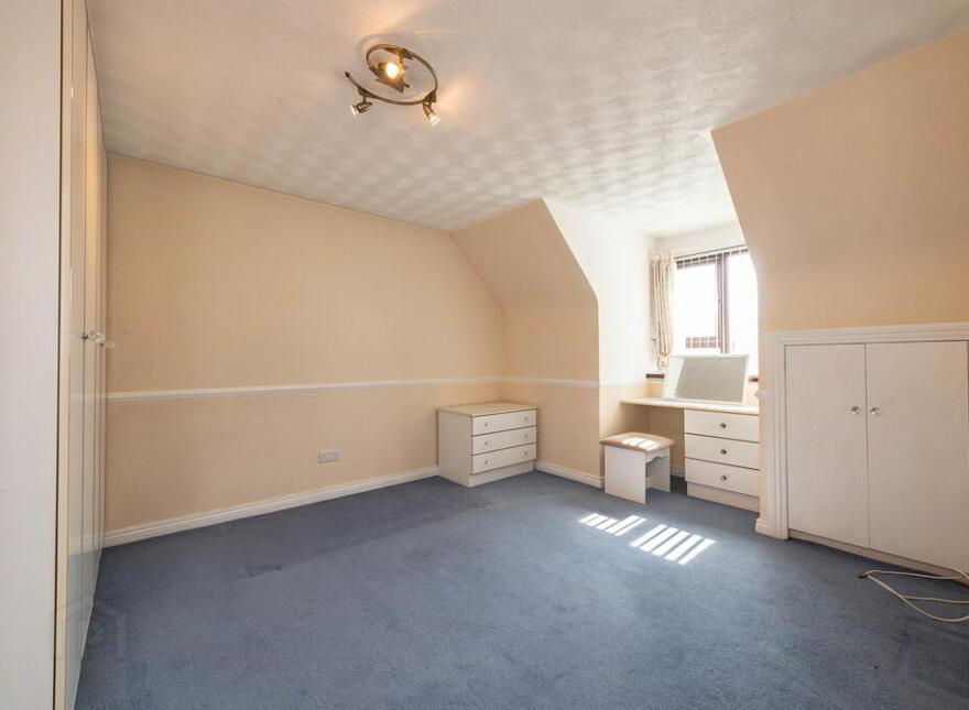 10 Farm Lodge Road, Greenisland, Carrickfergus, BT38 8XH