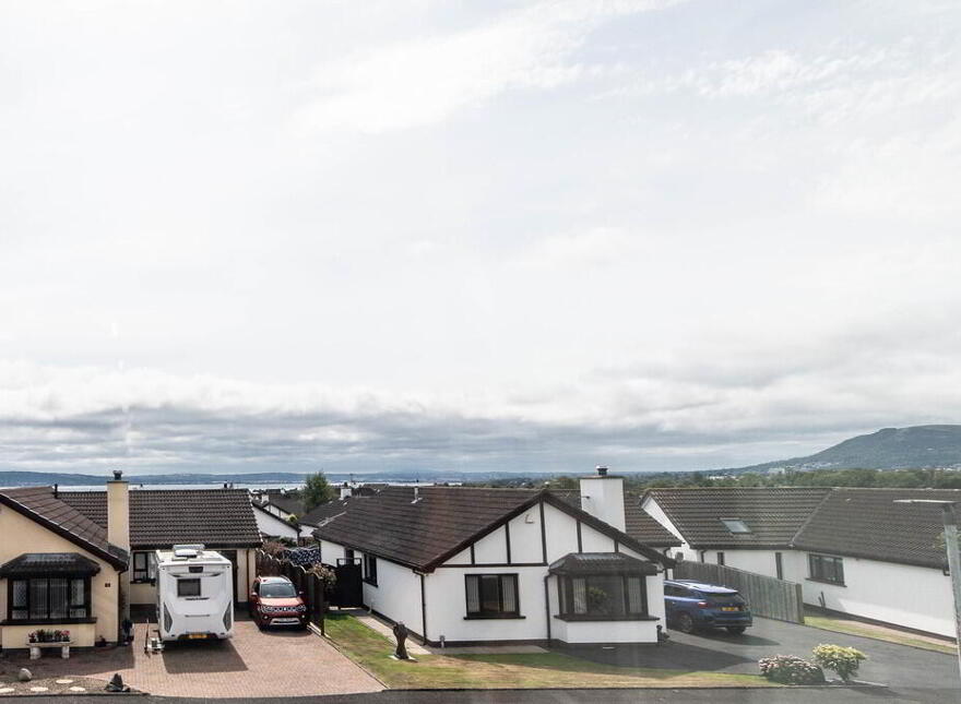 10 Farm Lodge Road, Greenisland, Carrickfergus, BT38 8XH