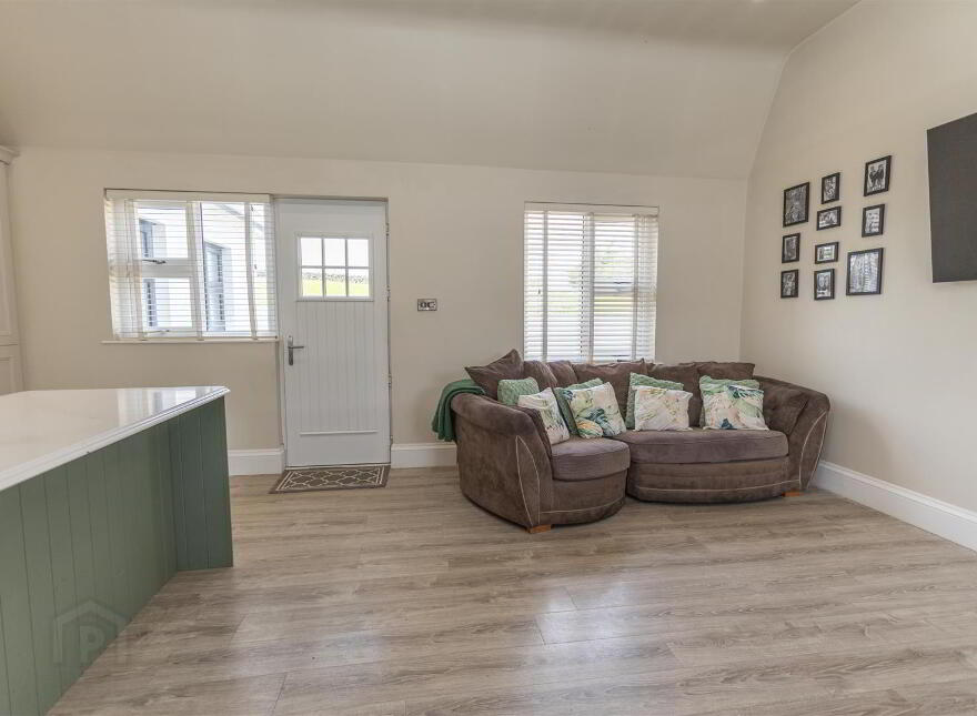 76 Bryansford Road, Cabra, Newry, BT34 5HB