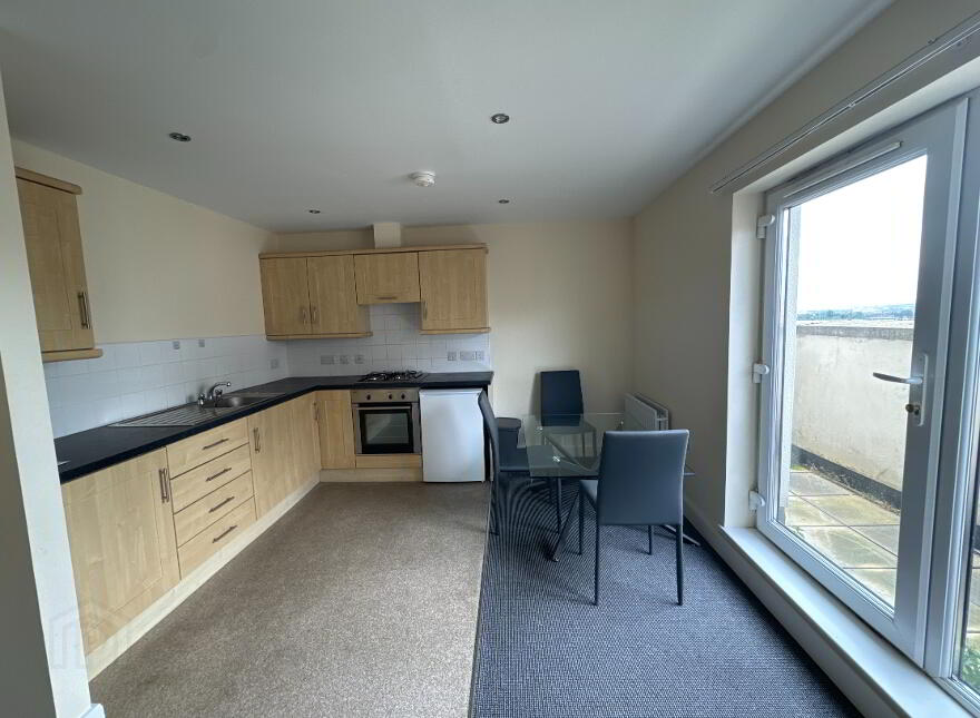 810 College Court Central, 56 King Street, Belfast, BT1 6BZ