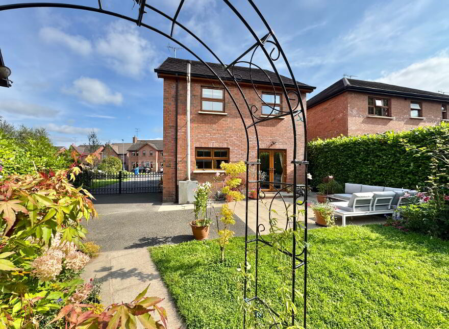 6 Fairways, Omagh, BT78 1PE