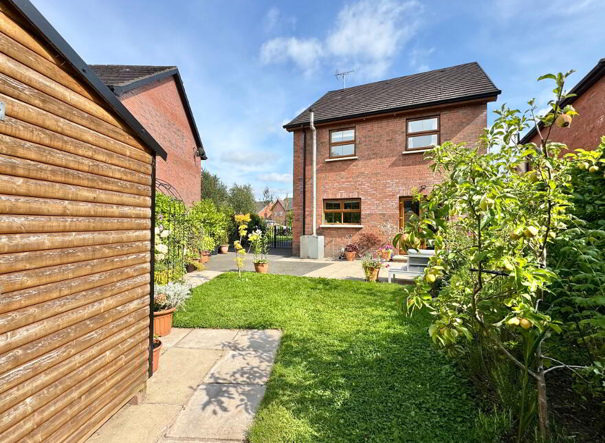 6 Fairways, Omagh, BT78 1PE