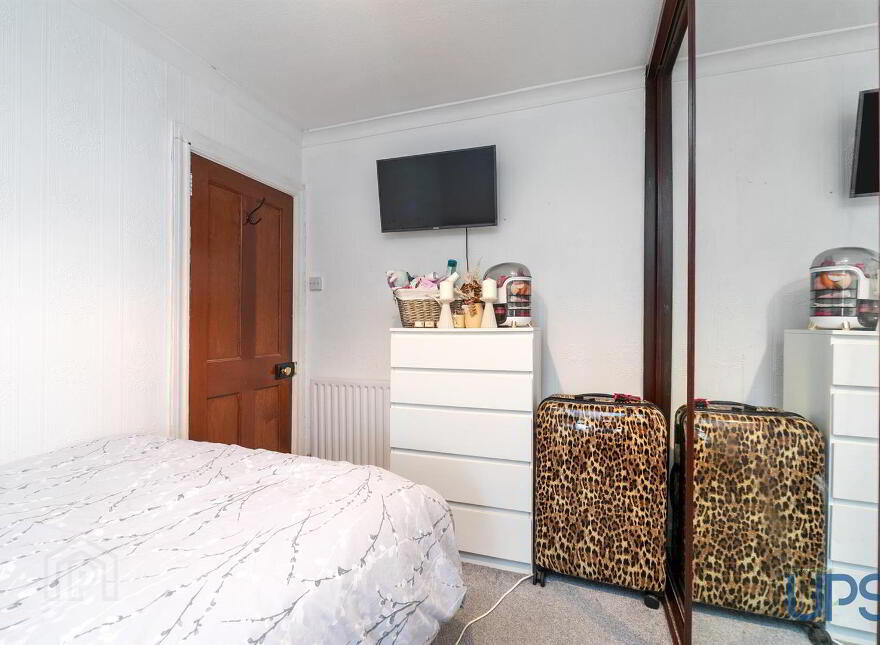 11 Beechmount Drive, Falls Road, Belfast, BT12 7LU