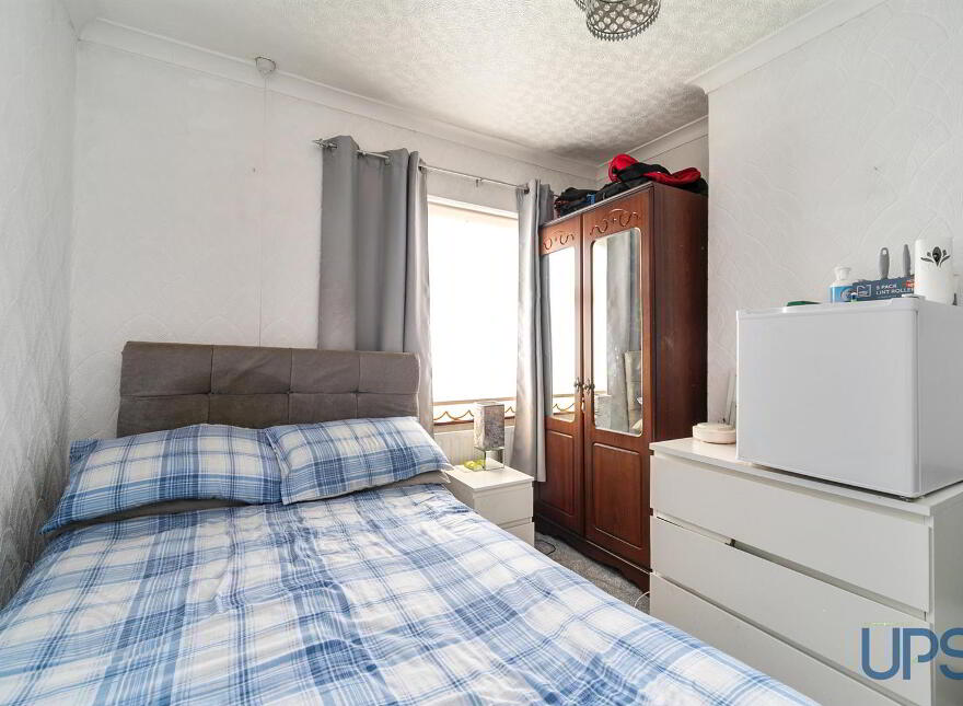 11 Beechmount Drive, Falls Road, Belfast, BT12 7LU