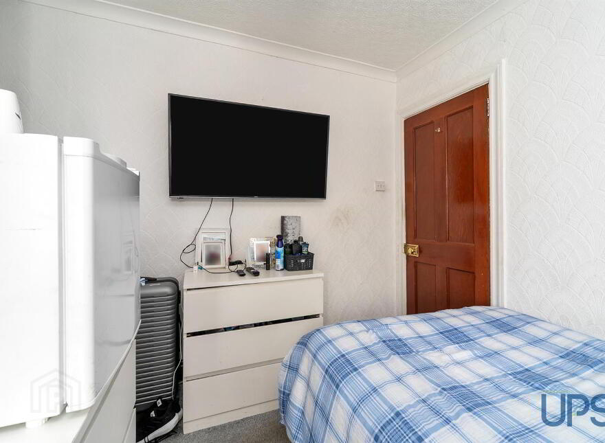 11 Beechmount Drive, Falls Road, Belfast, BT12 7LU