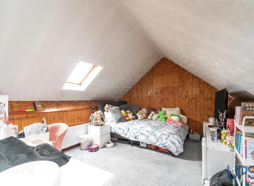 11 Beechmount Drive, Falls Road, Belfast, BT12 7LU