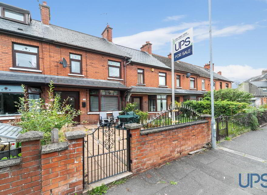 11 Beechmount Drive, Falls Road, Belfast, BT12 7LU
