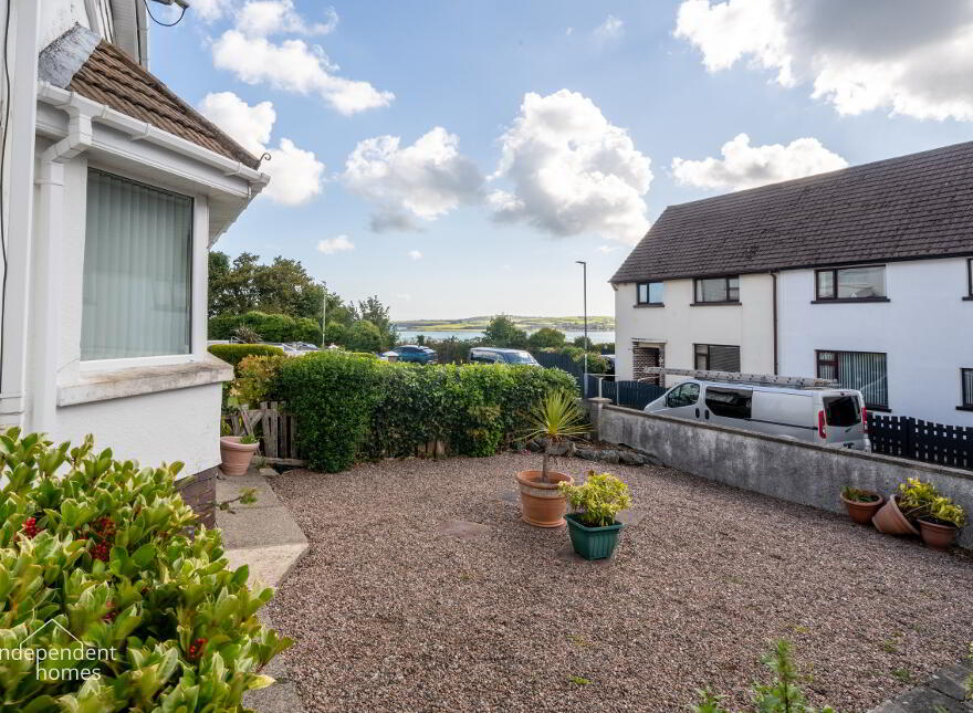 33 Wellington Avenue, Larne, BT40 1EH